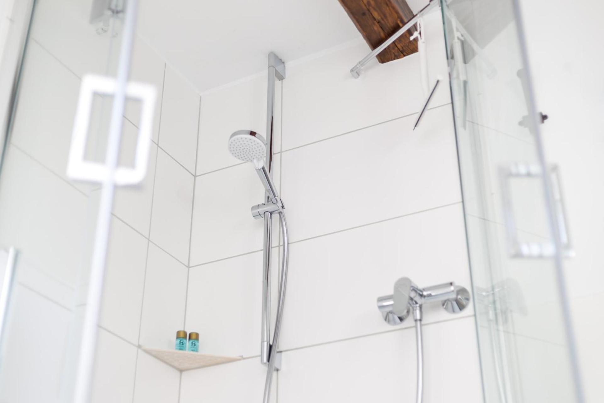 Hotel Zur Traube Uffenheim Экстерьер фото