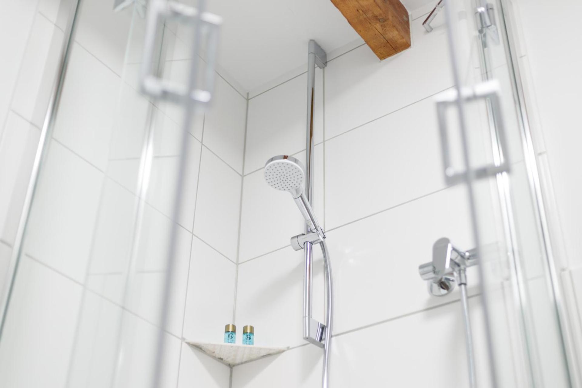 Hotel Zur Traube Uffenheim Экстерьер фото
